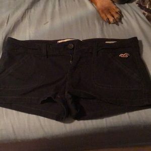 Black Hollister shorts